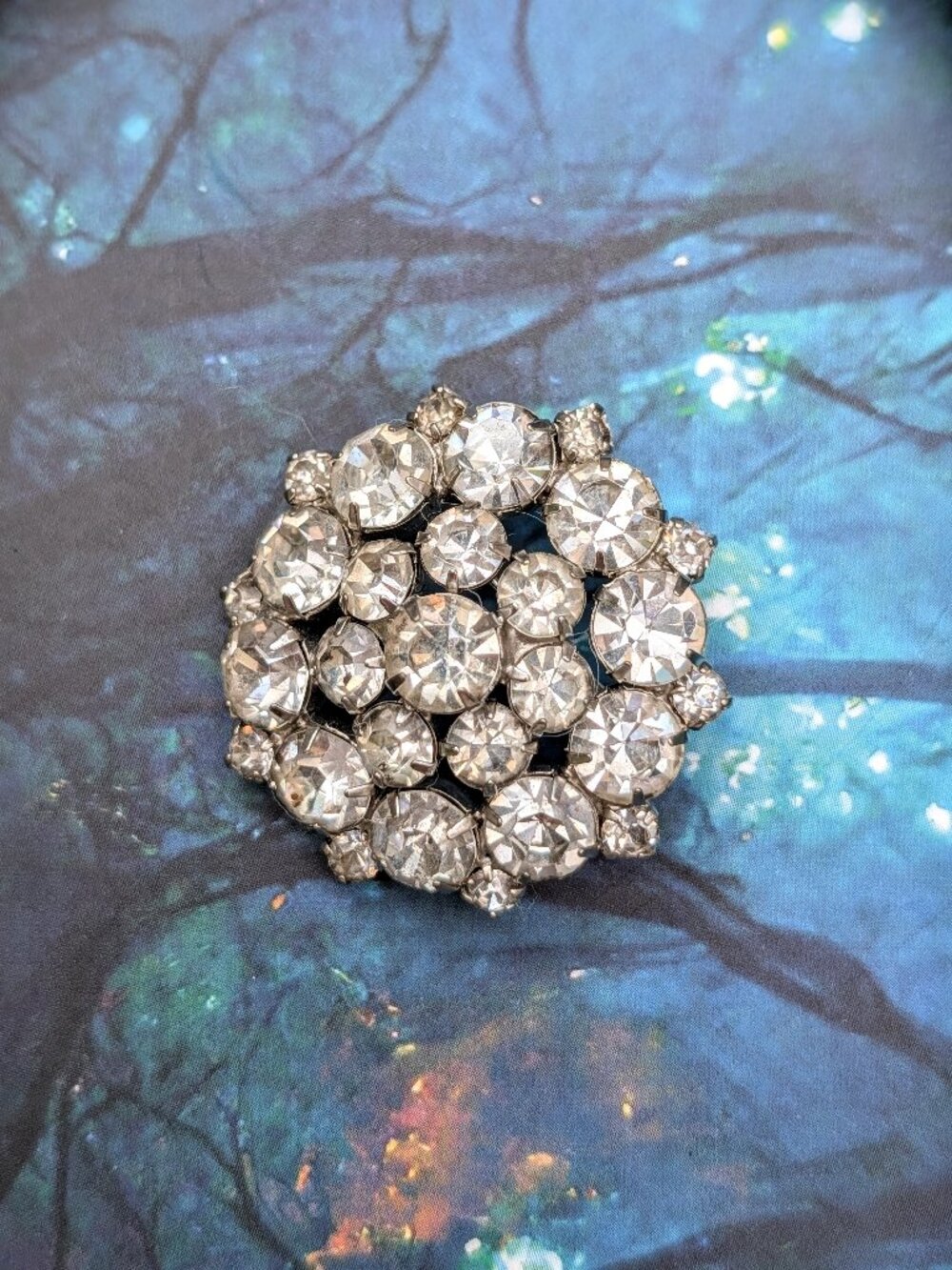 1950's - 1960's Lovely Silver Tone Rhinestone Cluster Brooch